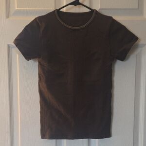 SKIMS Womens Ribbed Short-Sleeve Crewneck Shirt — Truffle